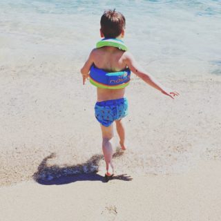 Looking for refreshment with kids?

Search no more and check out my new and quickly written blog on www.provencewithkids.com (excusez-moi, au moment seulement en anglais)

#cooldown #canicule #onatousbesoindusud
#heatwave
#rafraîchissement #provencemetkids #provencewithkids #provenceenfamille